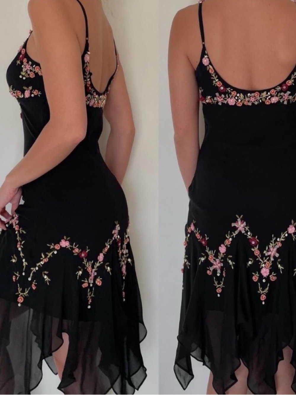 Vintage 90s Sue Wong black silk floral beaded asymmetrical hem dress - Picture 2 of 10